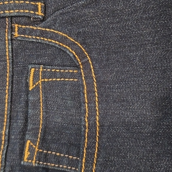 NWT. OLD NAVY MID-RISE SUPER SKINNY REGULAR. SIZE 10. DARK WASH. - Picture 7 of 10